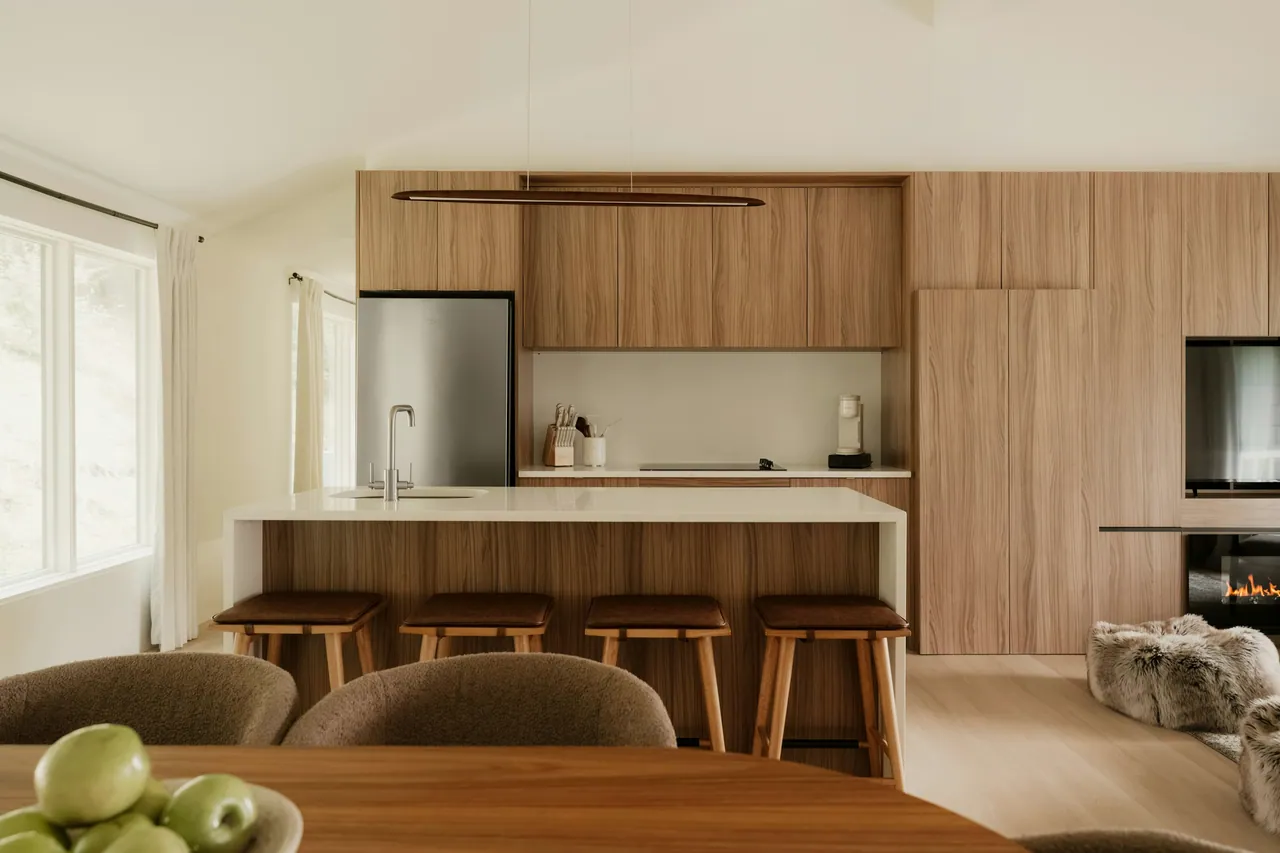 Zekeriyaköy villa — walnut kitchen and larder — 2