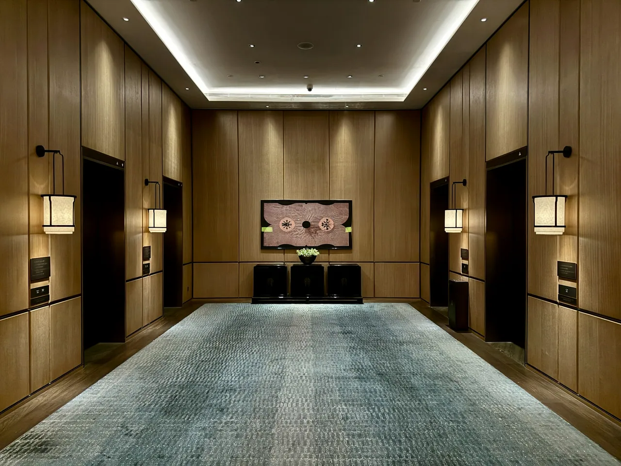 Bodrum butik otel — lobi ve koridor kaplaması